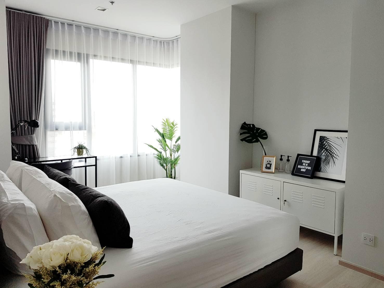 1495 – 203_bedroom.jpg