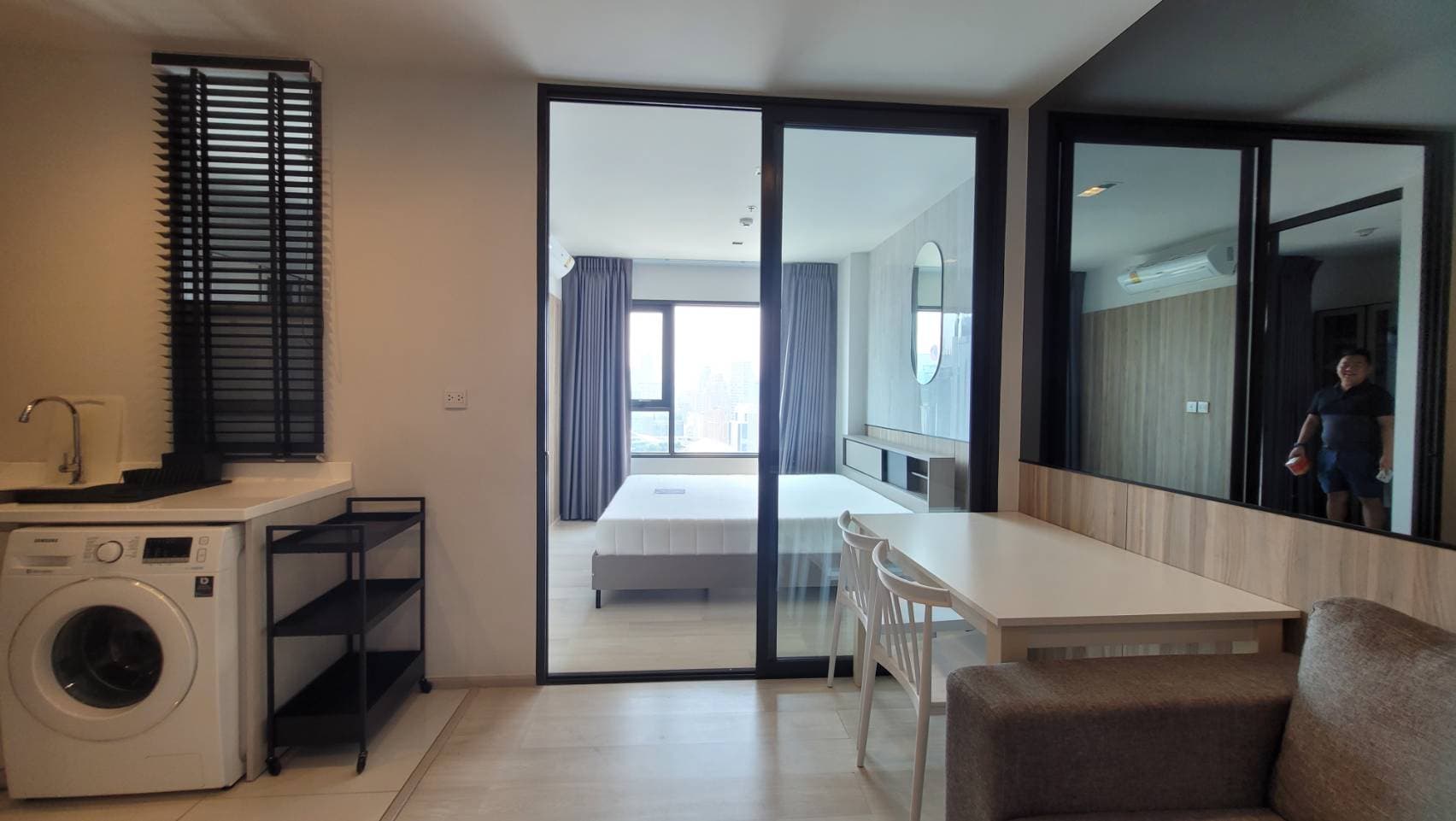 1497 – 101_living_room.jpg