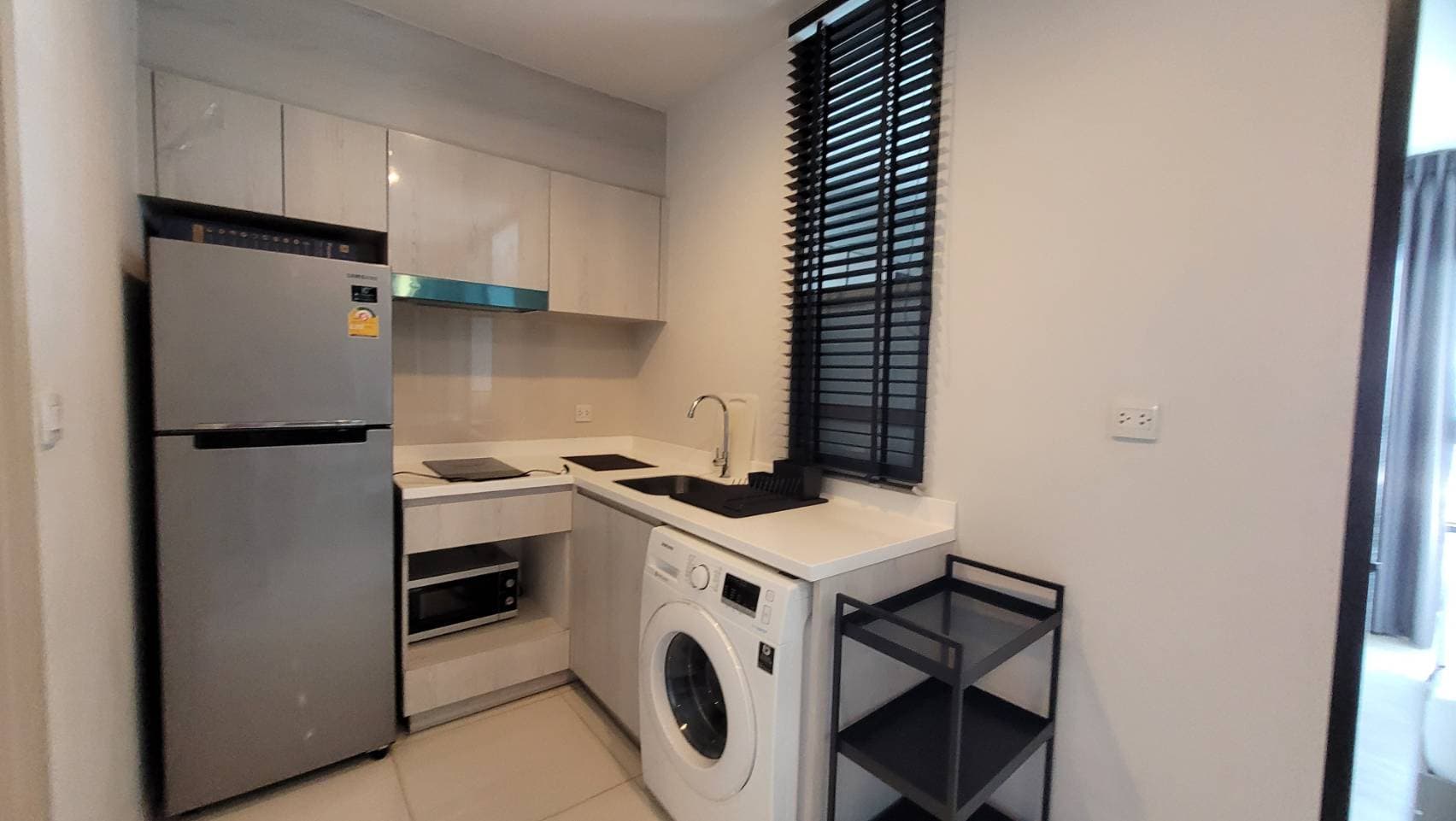 1497 – 401_kitchen.jpg