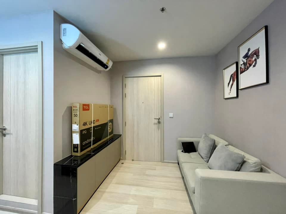 1501 – 103_living_room.jpg