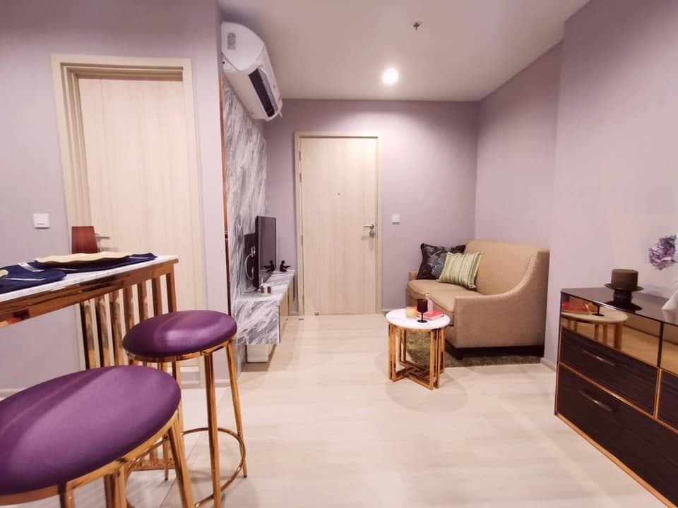 1507 – 104_living_room.jpg