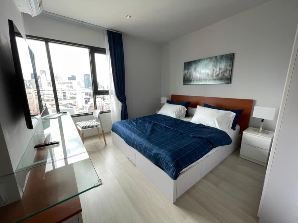 1509 – 202_bedroom.jpg