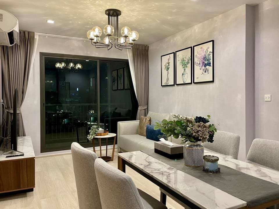 1511 – 101_living_room.jpg