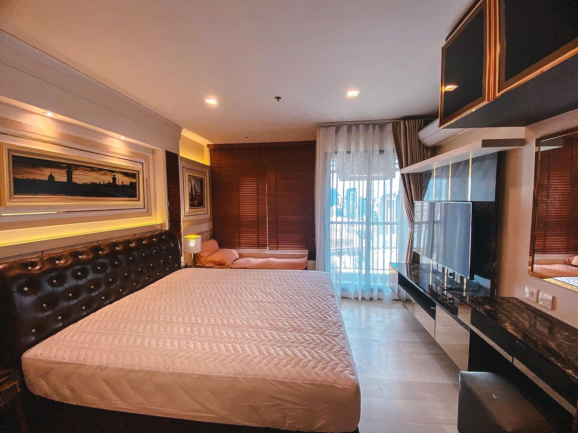 1512 – 204_bedroom.jpg