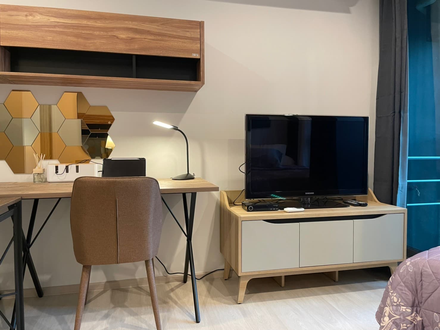 1514 – 103_living_room.jpg