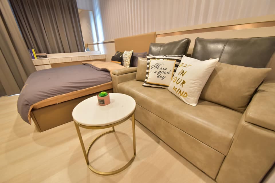 1515 – 104_living_room.jpg