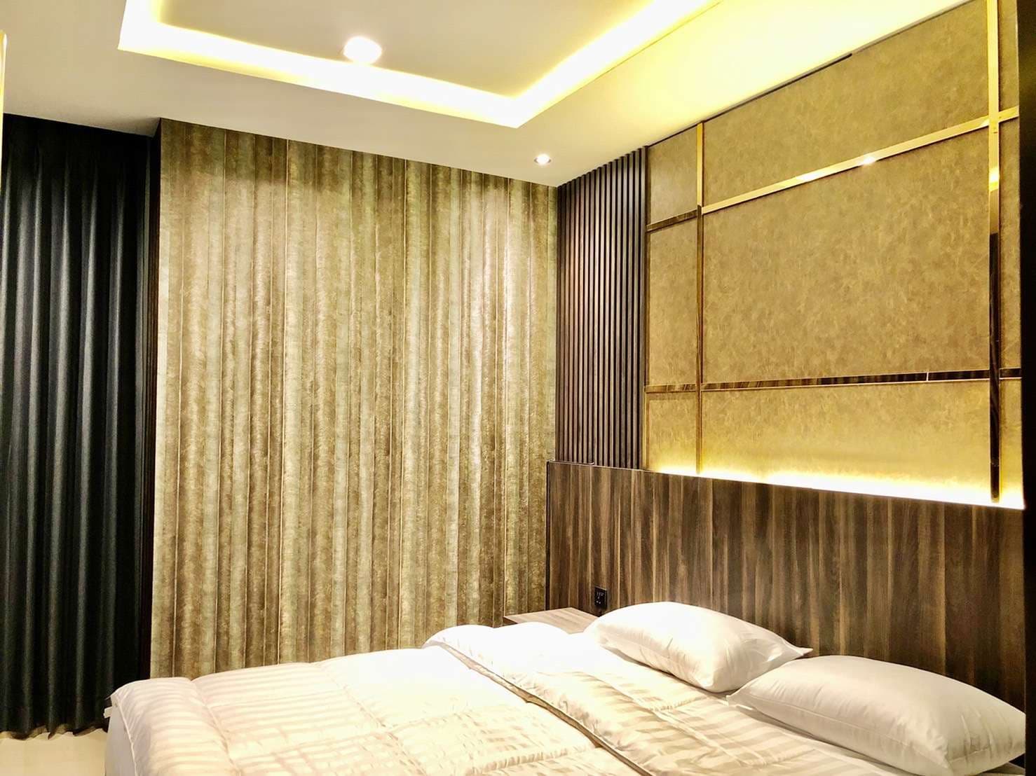 1517 – 203_bedroom.jpg