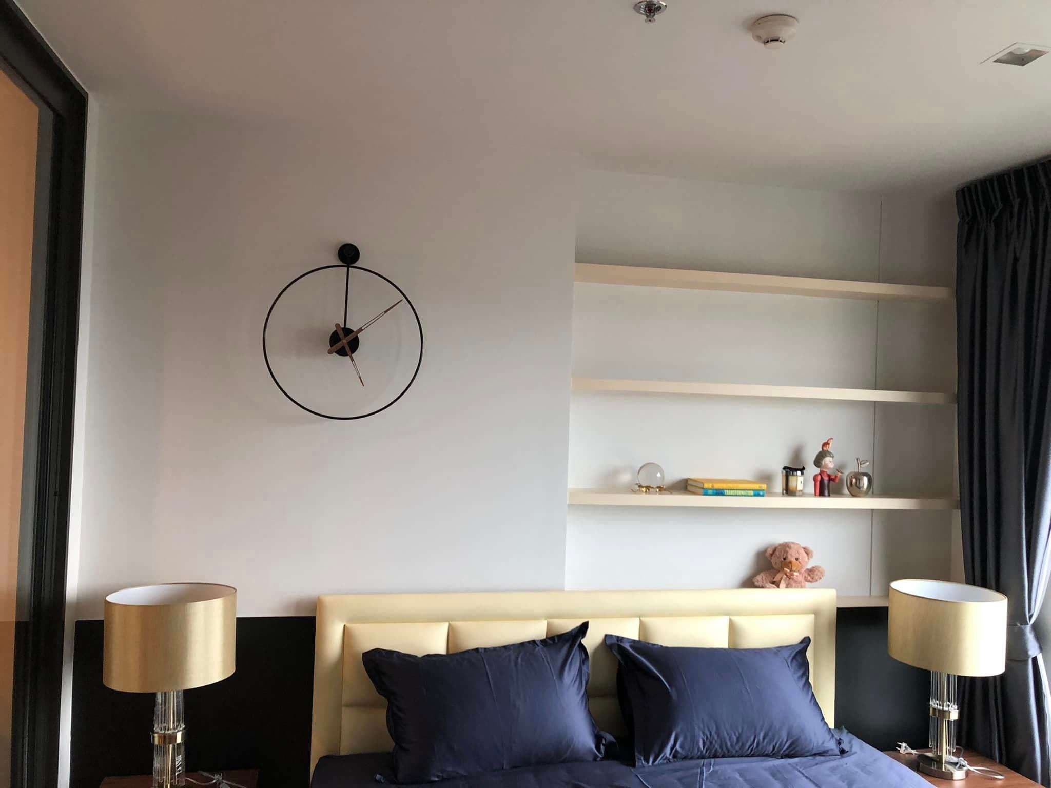 1518 – 102_living_room.jpg