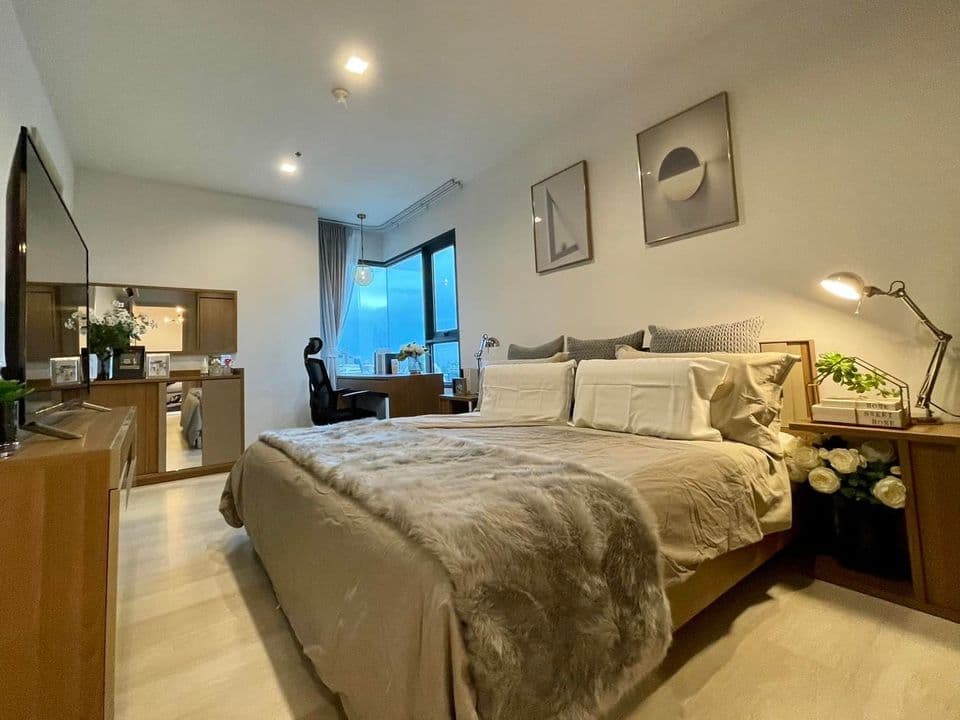 1522 – 203_bedroom.jpg