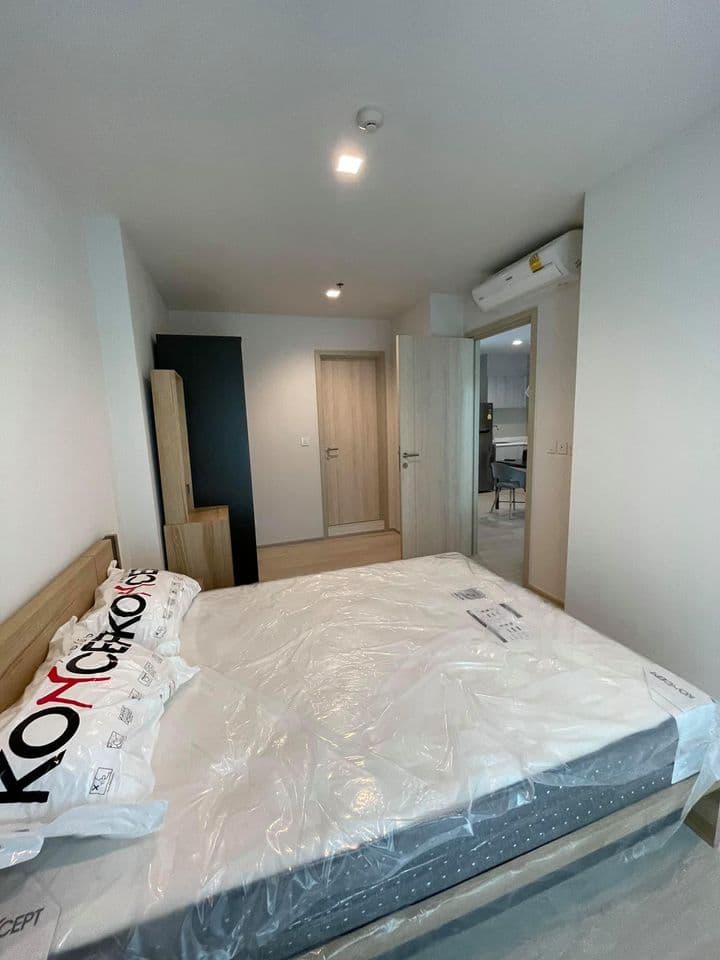 1526 – 201_bedroom.jpg