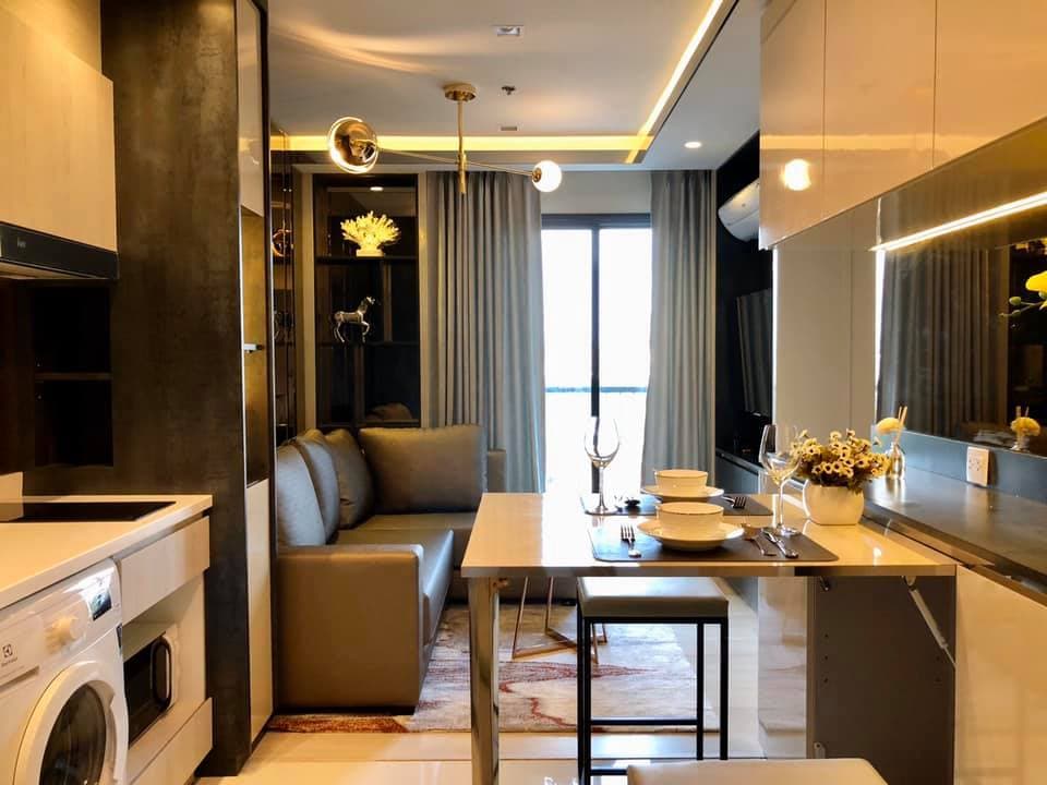 1527 – 103_living_room.jpg
