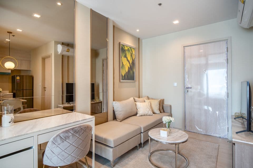 1529 – 104_living_room.jpg