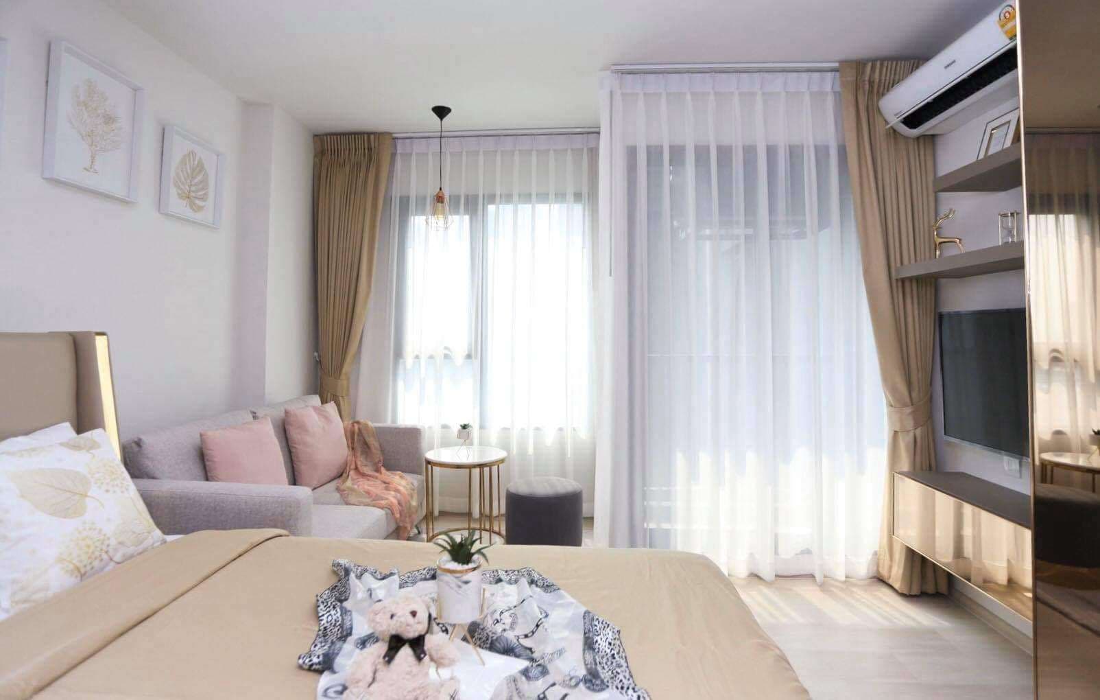 1533 – 101_living_room.jpg