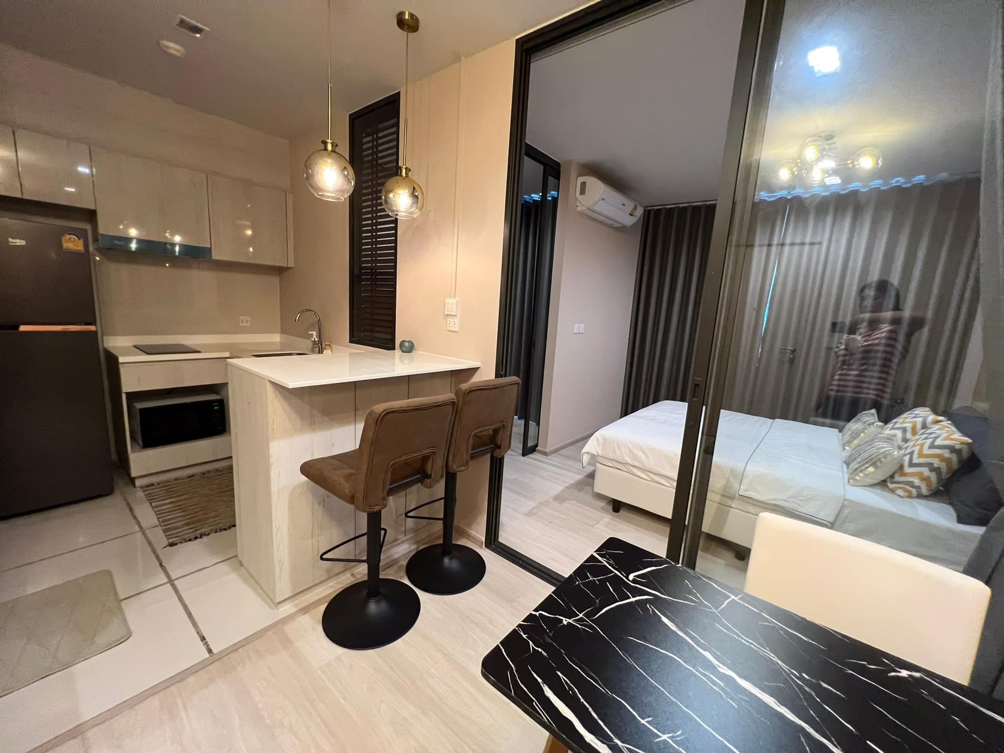 1534 – 301_bathroom.jpg