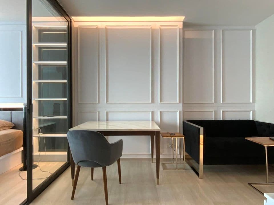 1538 – 102_living_room.jpg