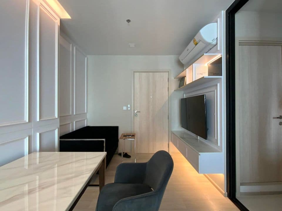 1538 – 103_living_room.jpg