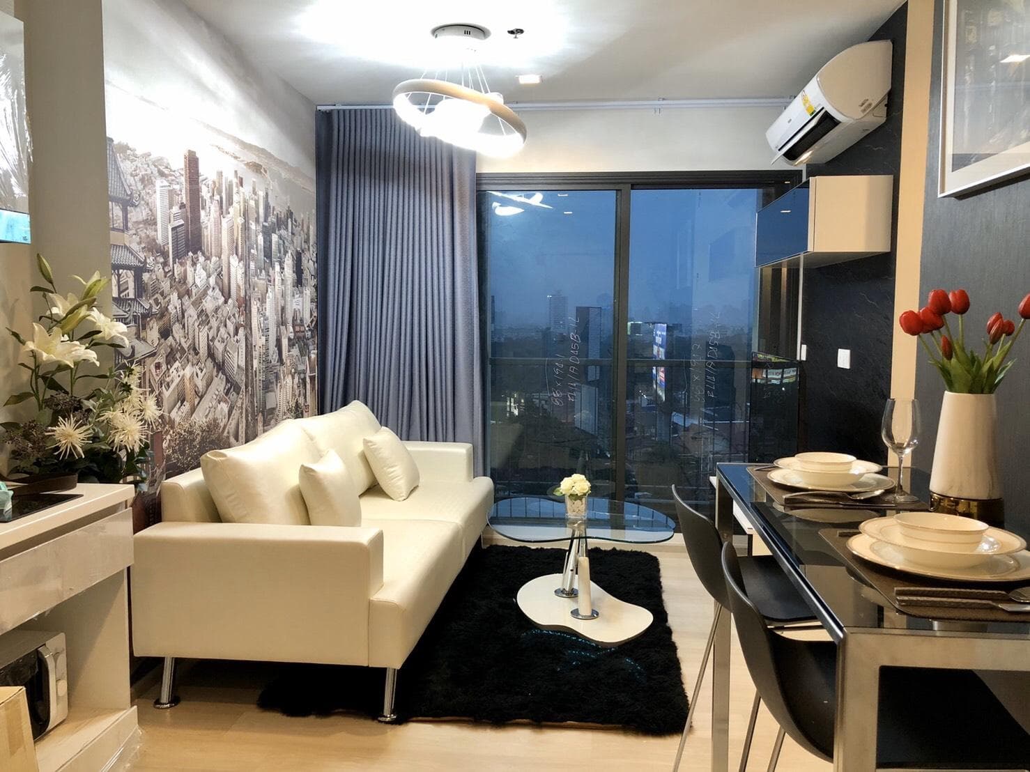 1548 – 101_living_room.jpg