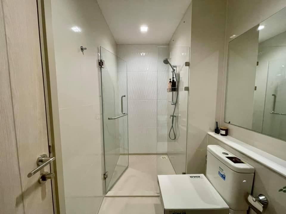 1552 – 302_bathroom.jpg
