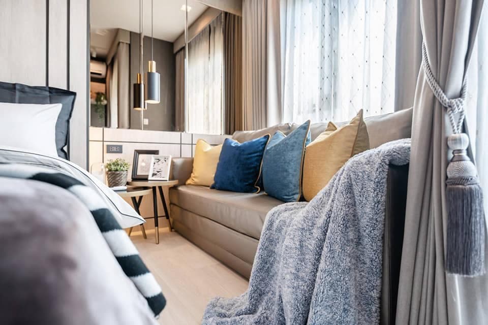 1554 – 102_living_room.jpg
