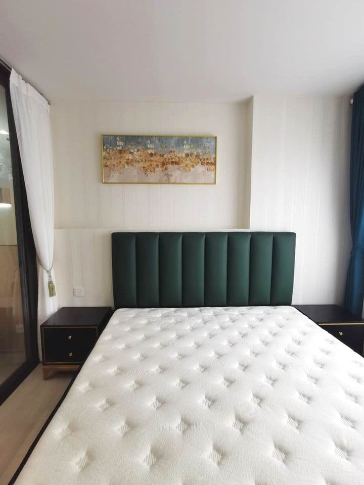1557 – 201_bedroom.jpg