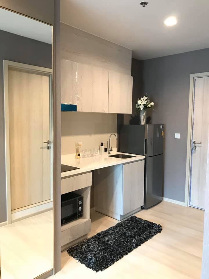1561 – 401_kitchen.jpg