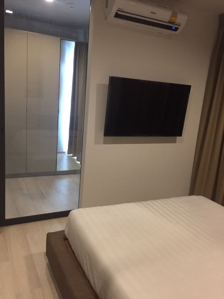 1563 – 201_bedroom.jpg