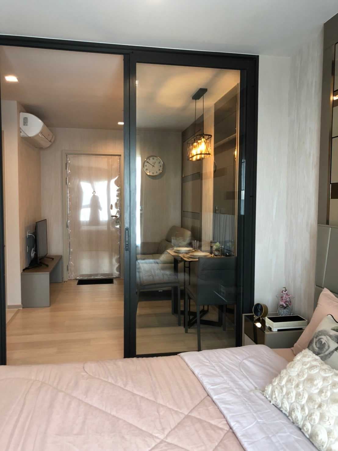 1564 – 204_bedroom.jpg