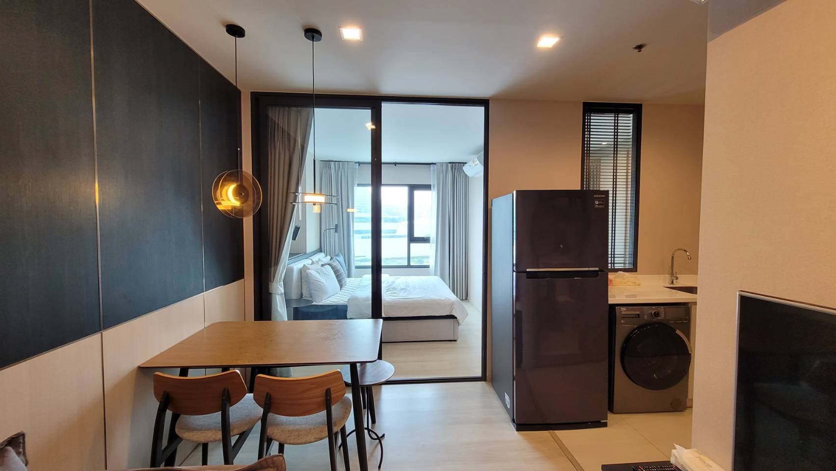 1565 – 401_kitchen.jpg