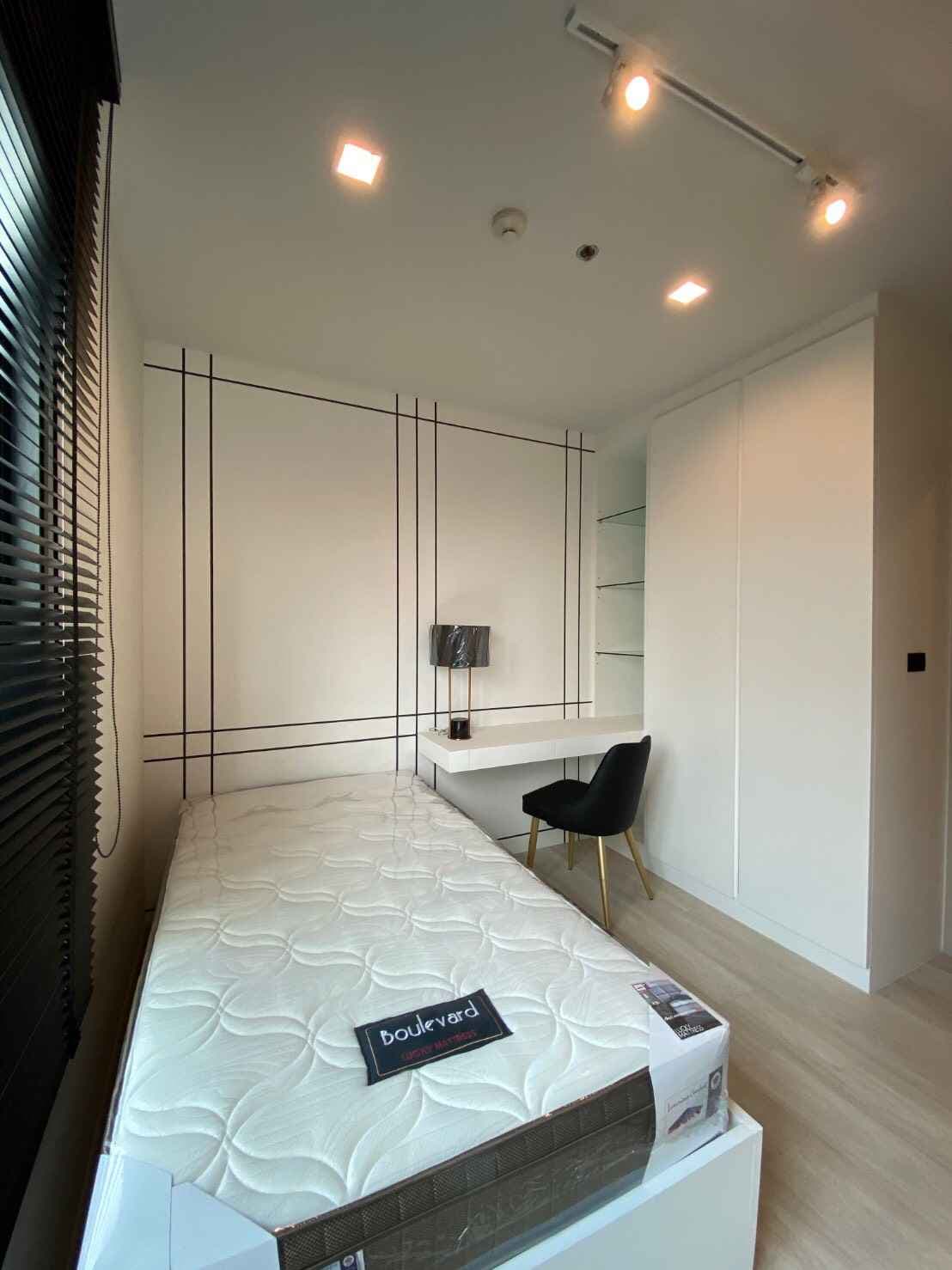 1567 – 201_bedroom.jpg