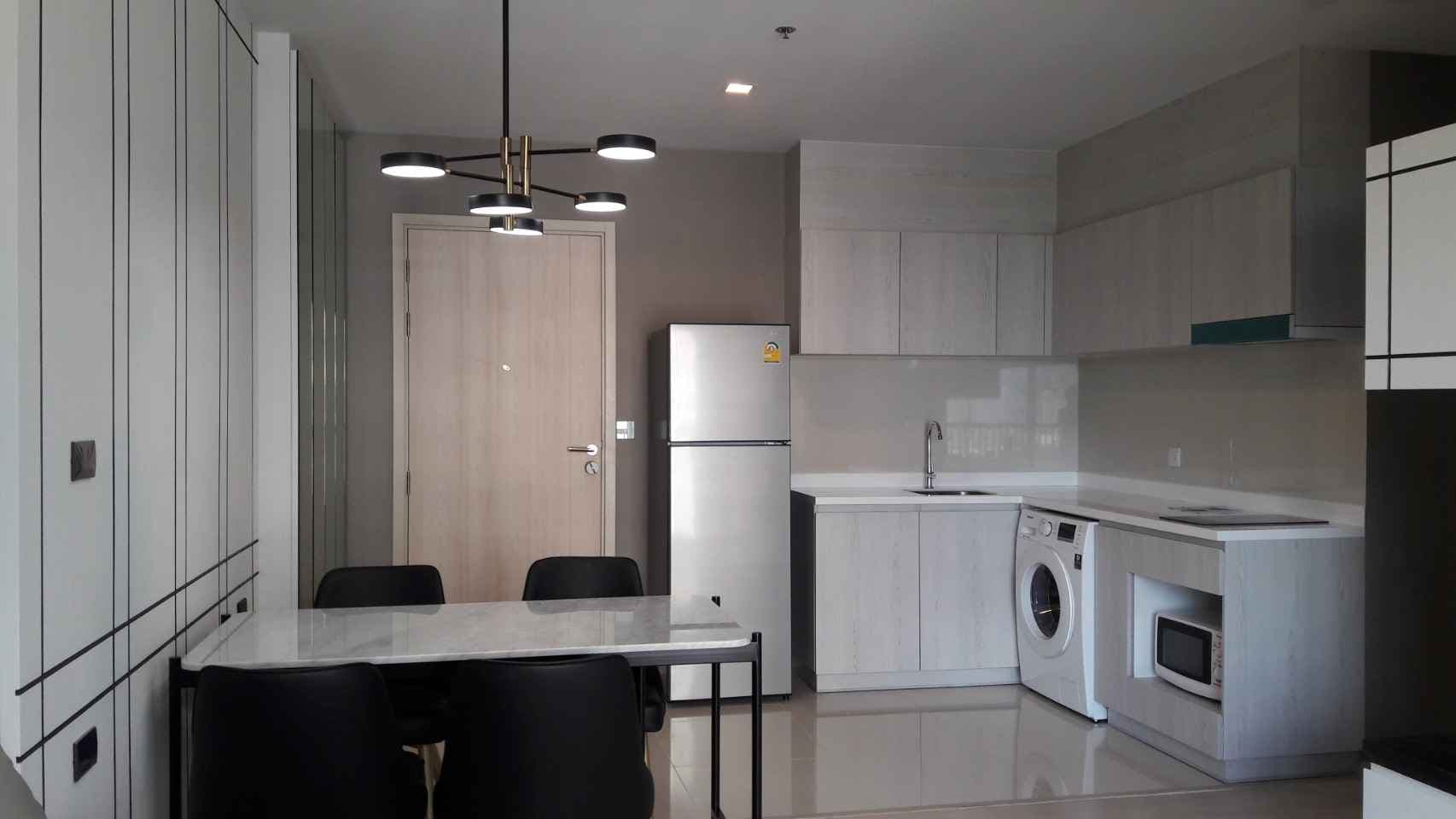 1567 – 401_kitchen.jpg