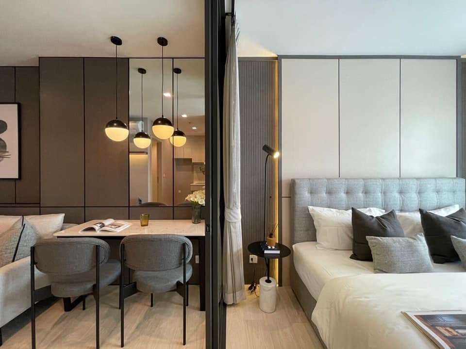 1571 – 102_living_room.jpg
