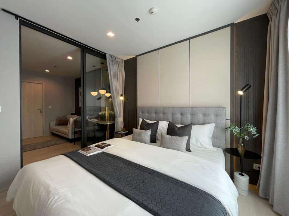 1571 – 103_living_room.jpg