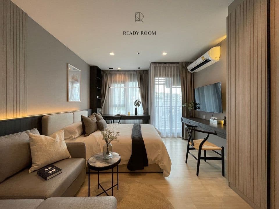 1579 – 101_living_room.jpg