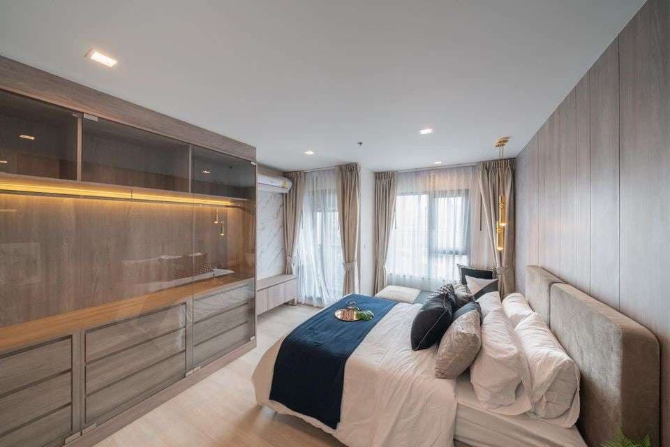 1581 – 204_bedroom.jpg