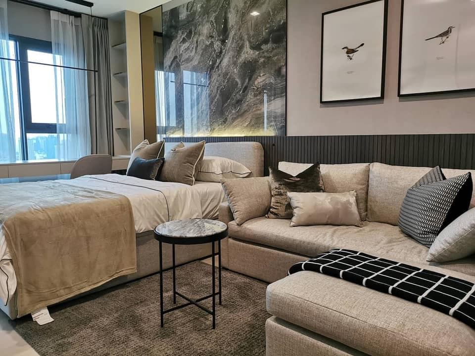 1583 – 101_living_room.jpg