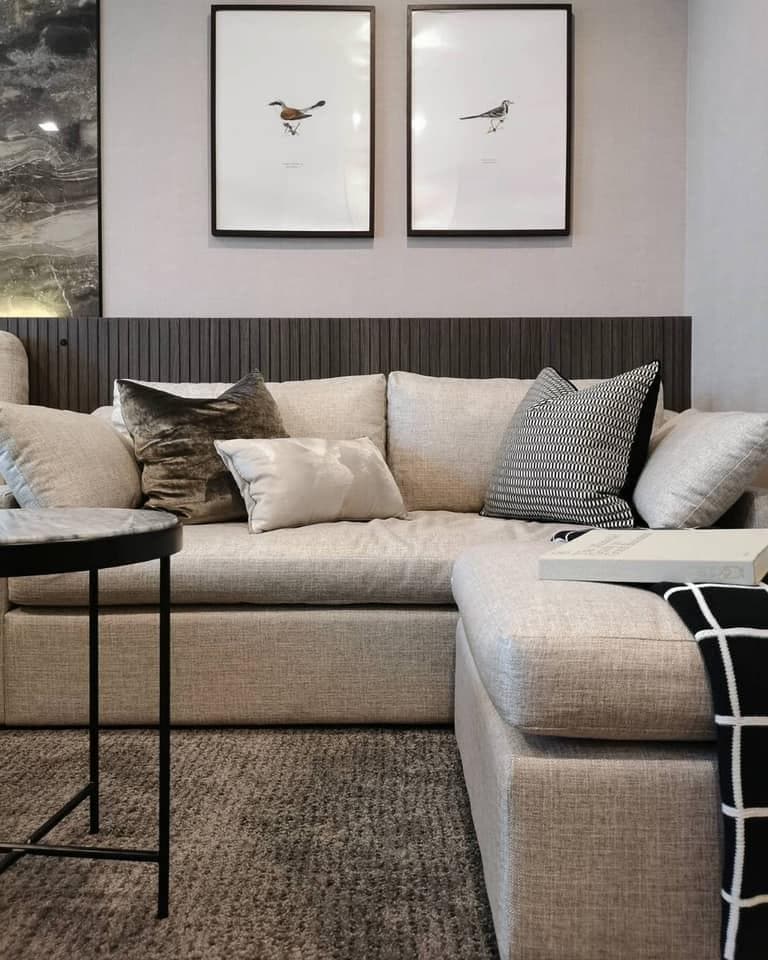 1583 – 102_living_room.jpg