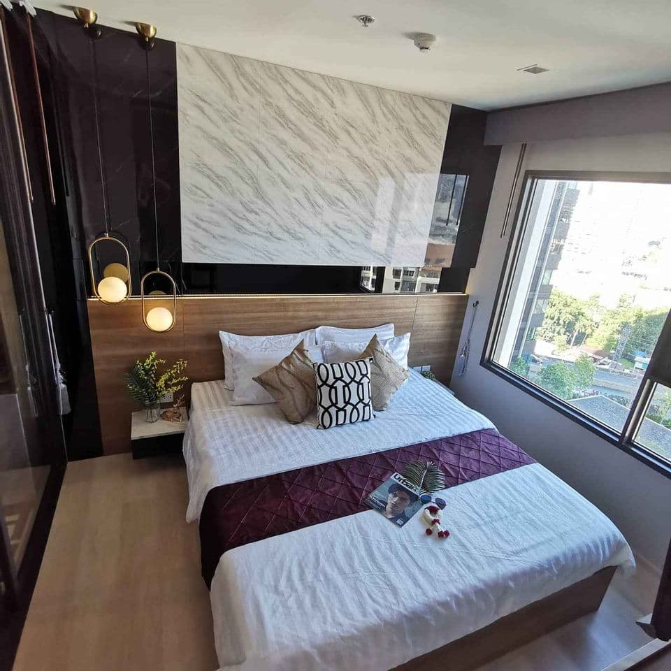 1591 – 203_bedroom.jpg