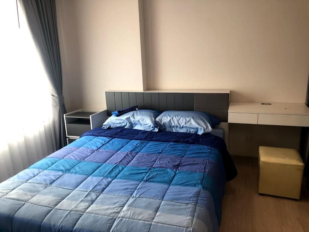 1593 – 202_bedroom.jpg