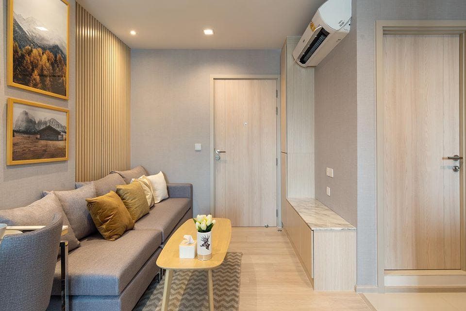1597 – 101_living_room.jpg