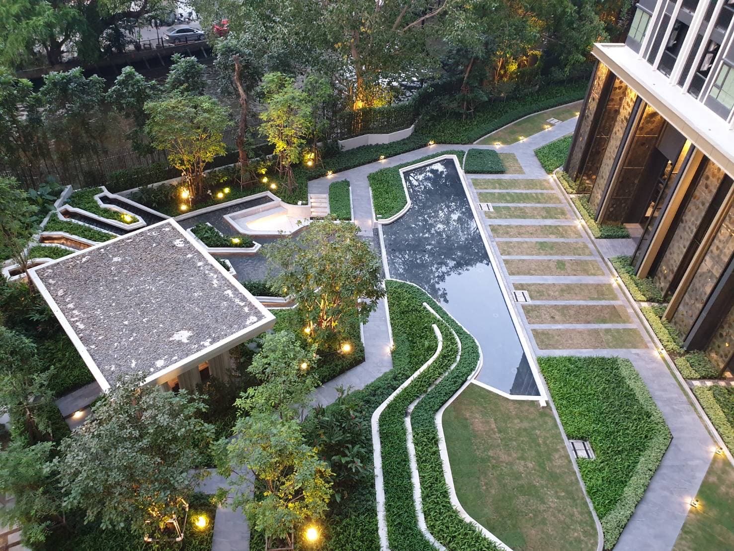 1600 – 601_terrace.jpg