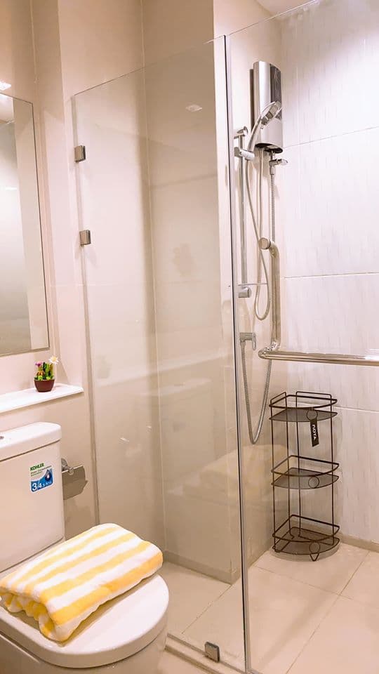 1602 – 302_bathroom.jpg