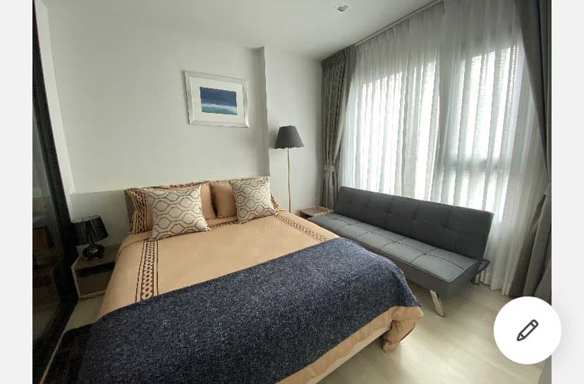 1604 – 101_living_room.jpg