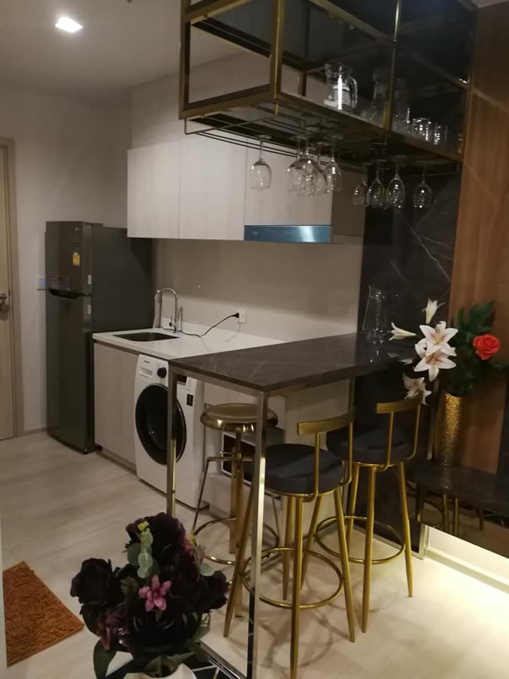 1606 – 401_kitchen.jpg