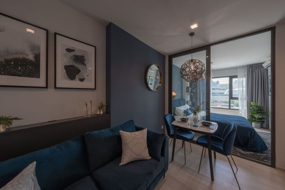1607 – 101_living_room.jpg