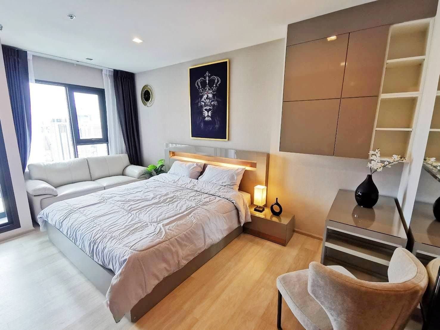 1613 – 102_living_room.jpg