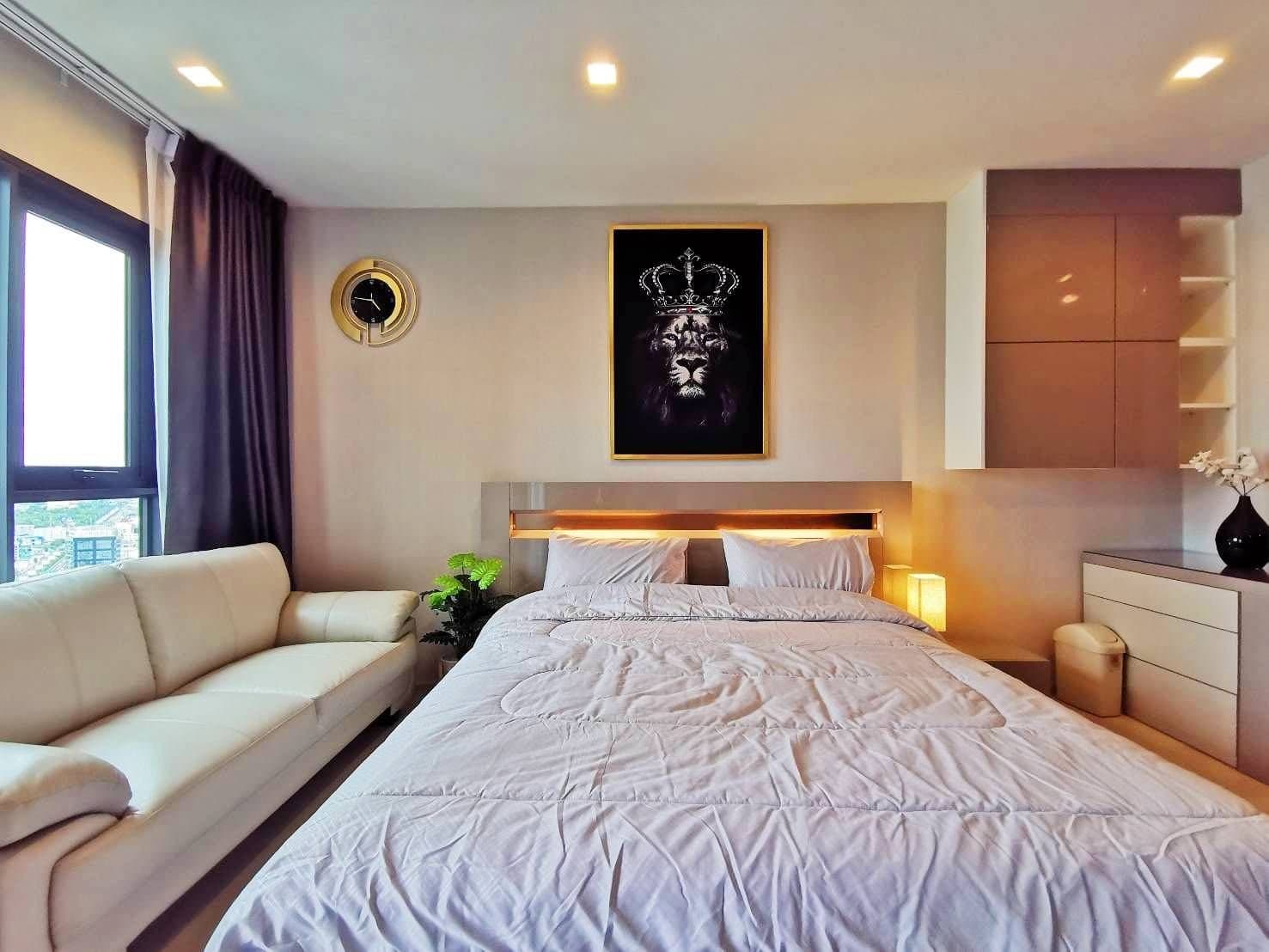 1613 – 103_living_room.jpg