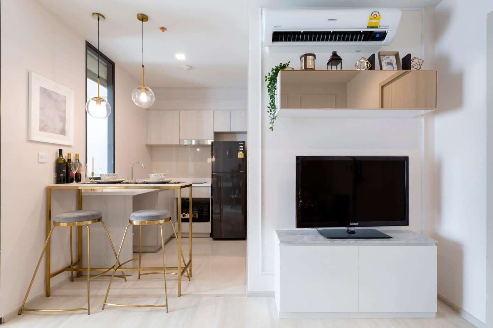 1614 – 402_kitchen.jpg