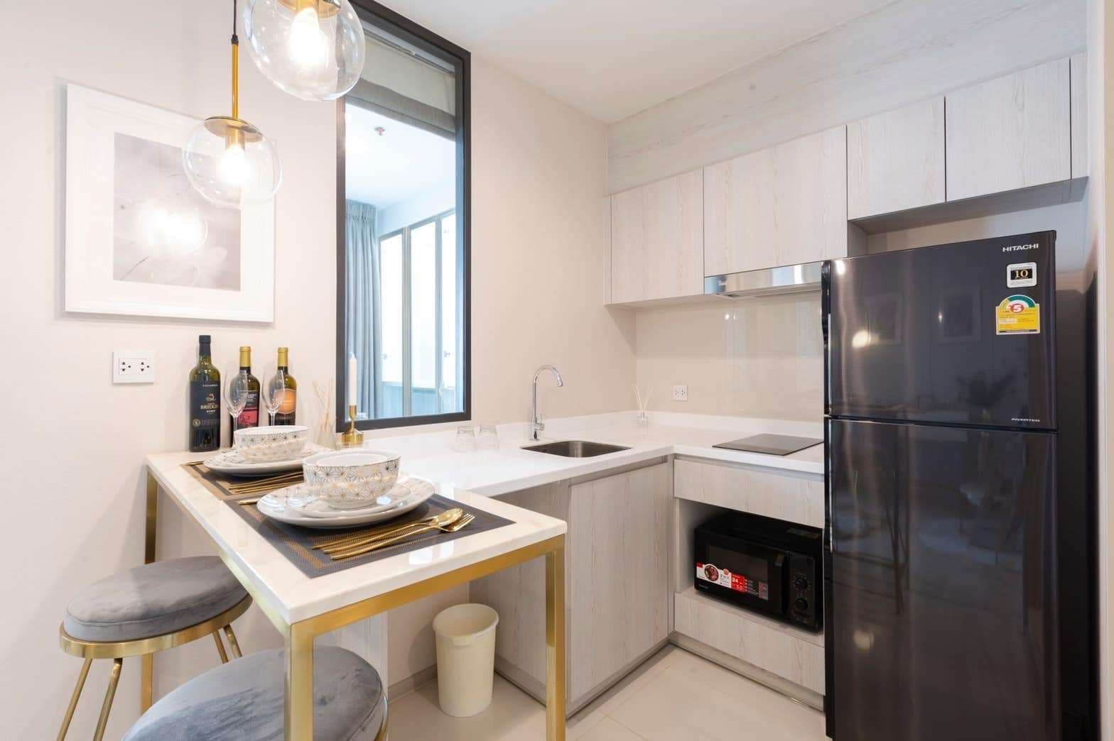 1615 – 401_kitchen.jpg