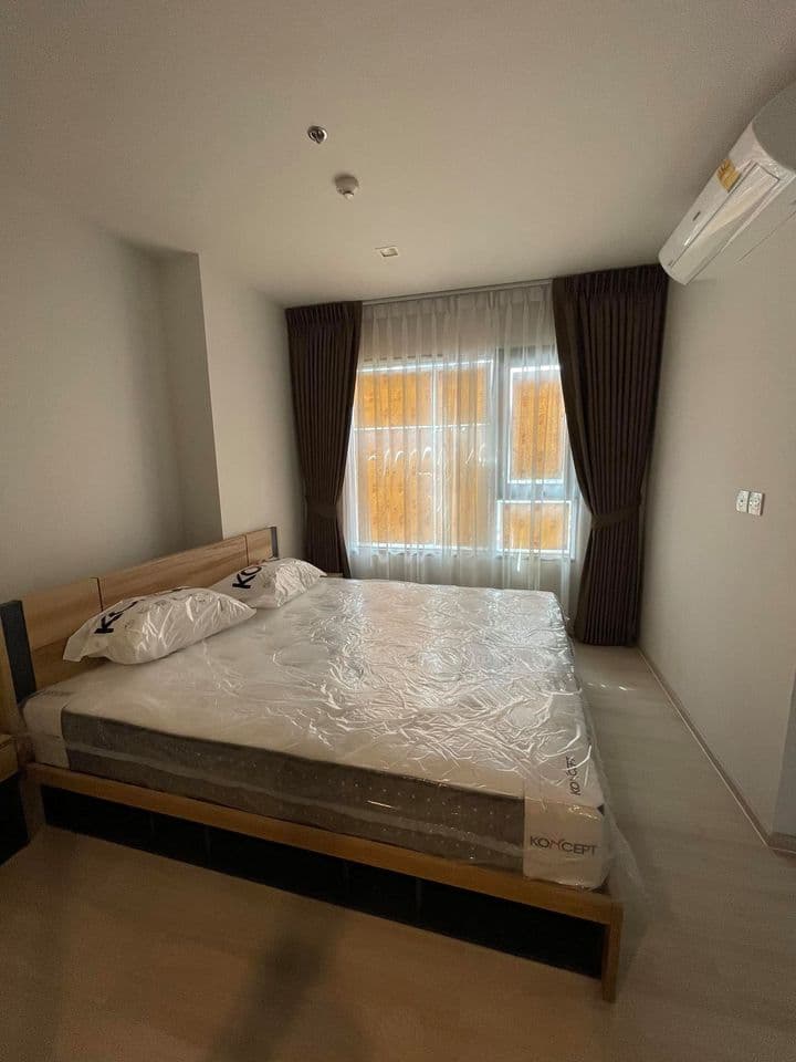 1617 – 201_bedroom.jpg