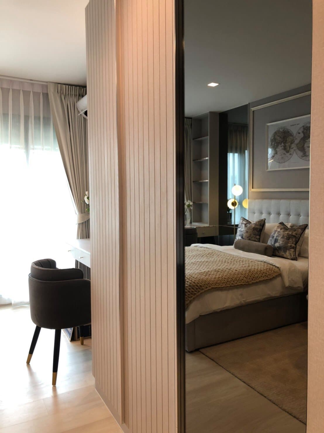 1618 – 202_bedroom.jpg